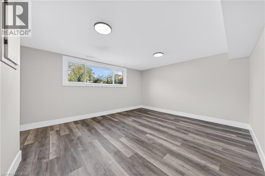 970 Parkdale Avenue — photo 33