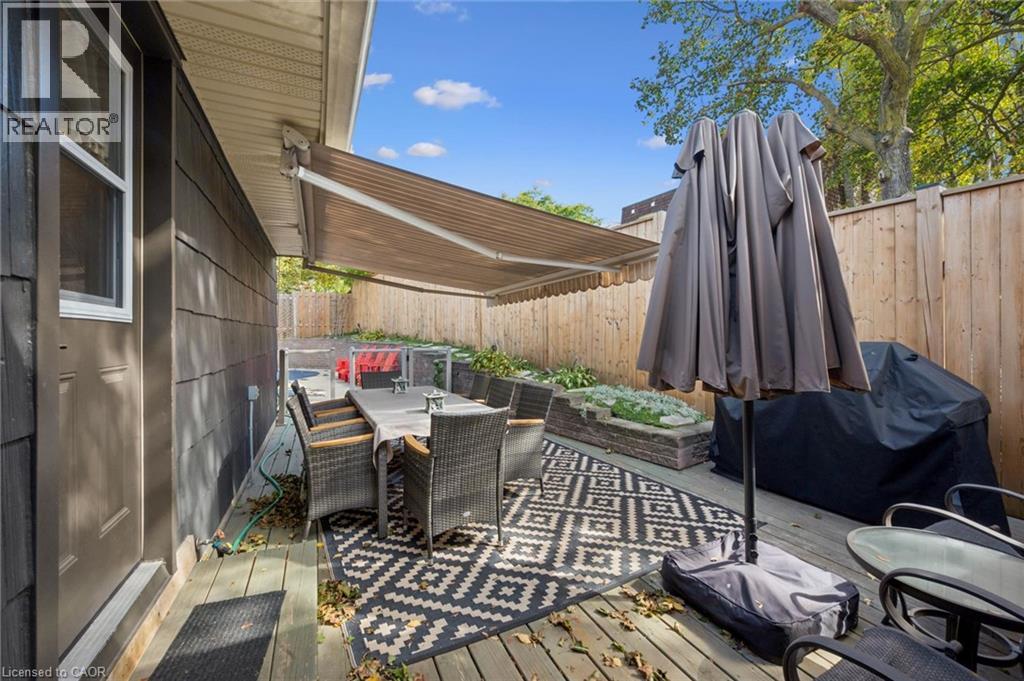 172 Laurentian Drive — photo 29
