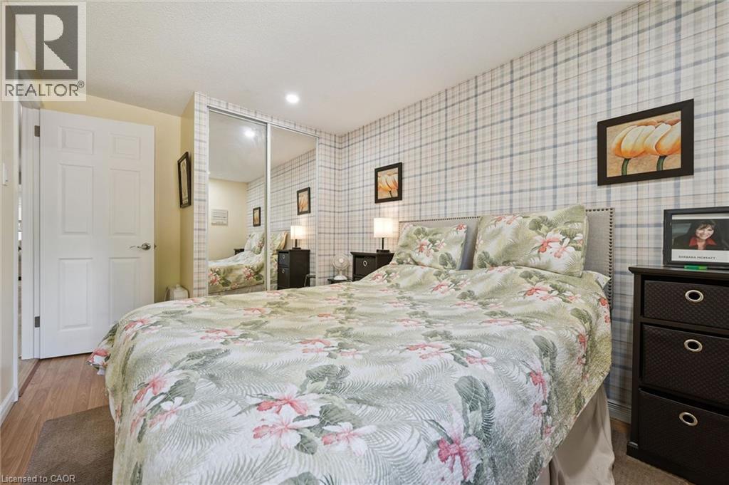 172 Laurentian Drive — photo 17