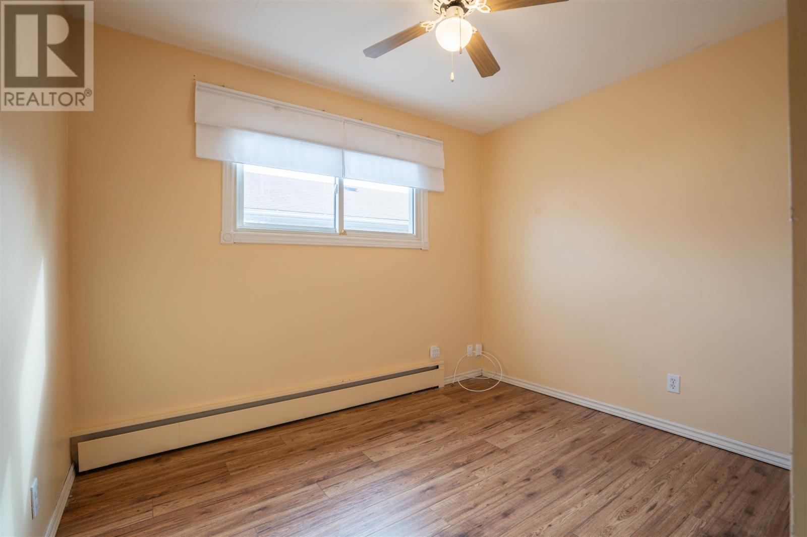34 Routledge AVE - 20