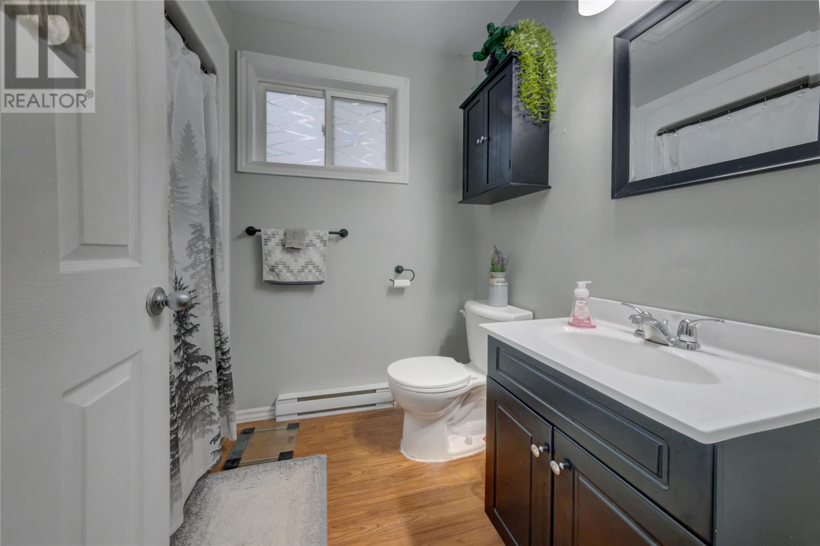 18A Forest Road - 8