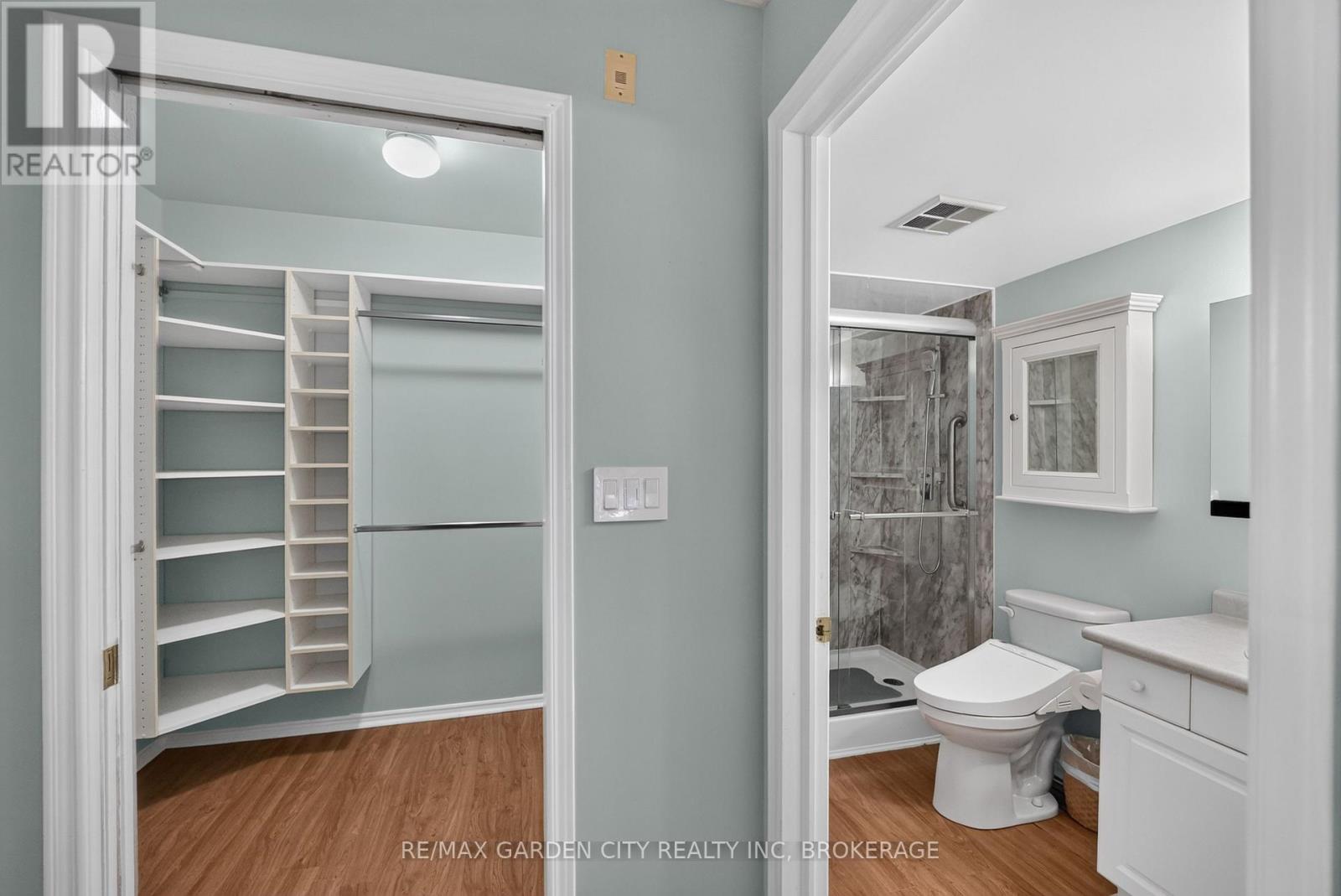 #107 4090 JOHN CHARLES BOULEVARD - Image 21