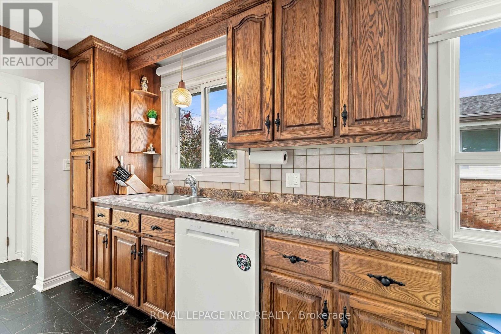 52 NORTHHAVEN ROAD - 10