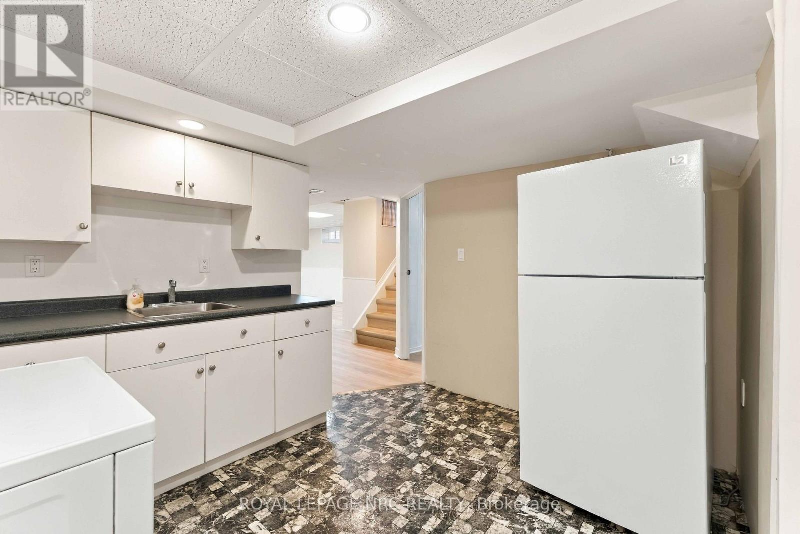 52 NORTHHAVEN ROAD - 29
