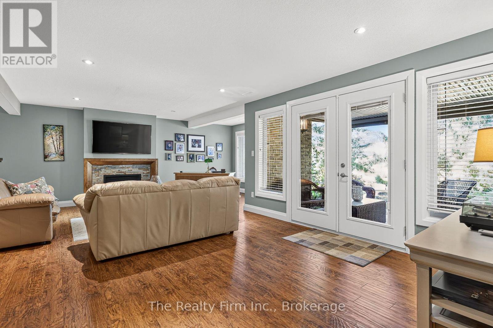 436 FAIRWAY ROAD - 21