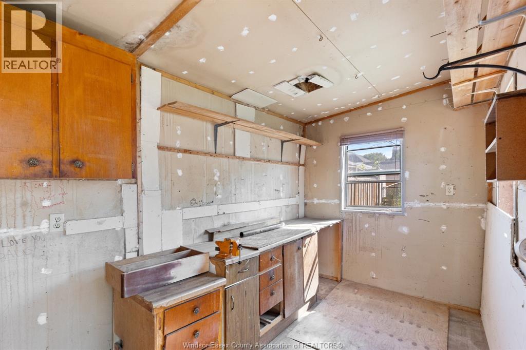 2352 CHANDLER - 14