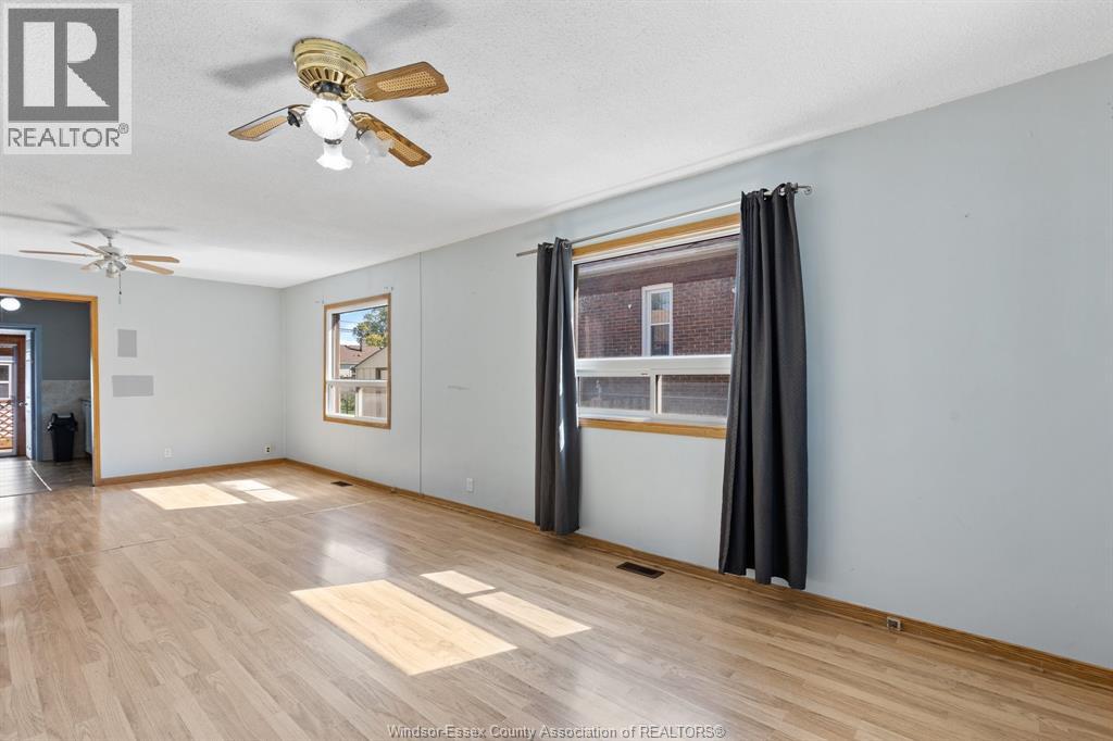 2352 CHANDLER - 3
