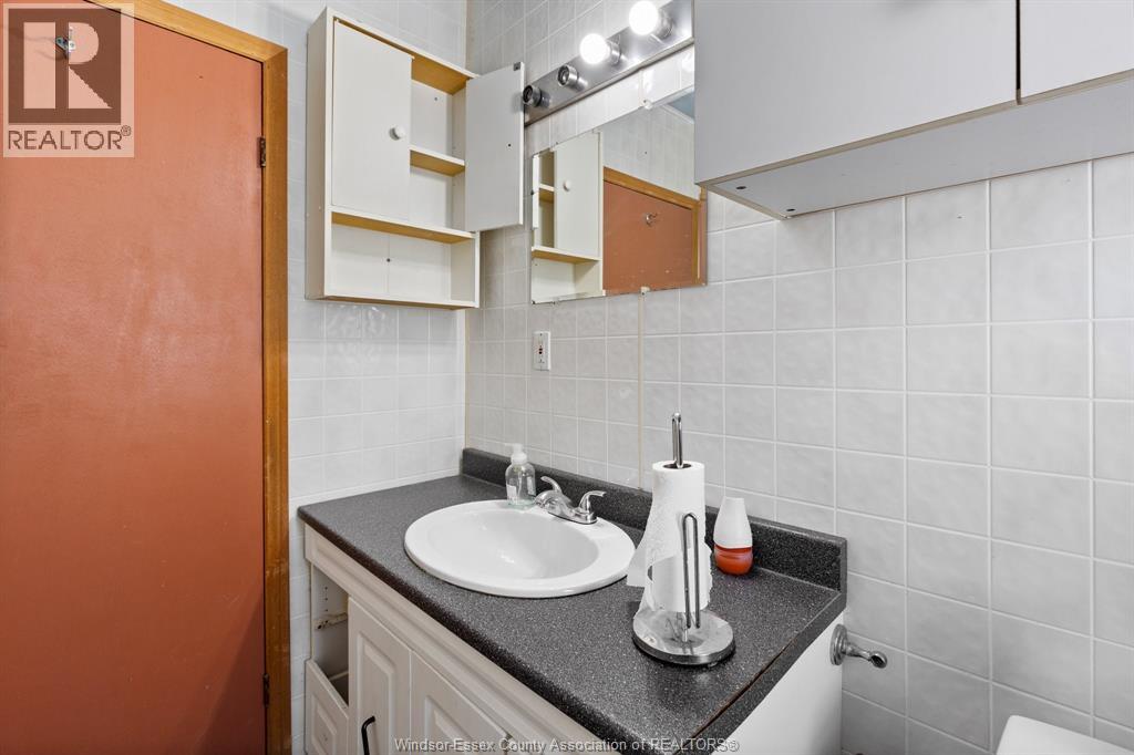 2352 CHANDLER - 8