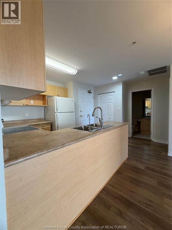 #211 2650 SANDWICH WEST PARKWAY - Image 16
