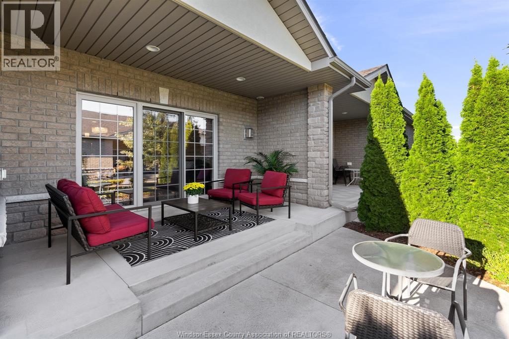 6114 Tiburon Crescent — photo 31
