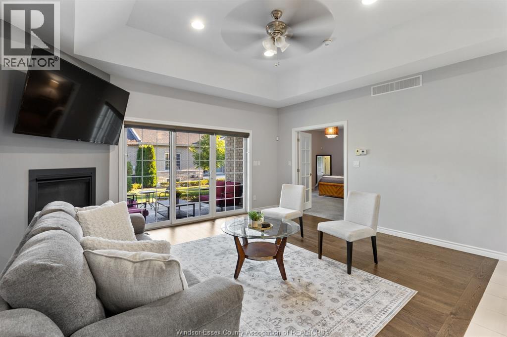 6114 Tiburon Crescent — photo 12