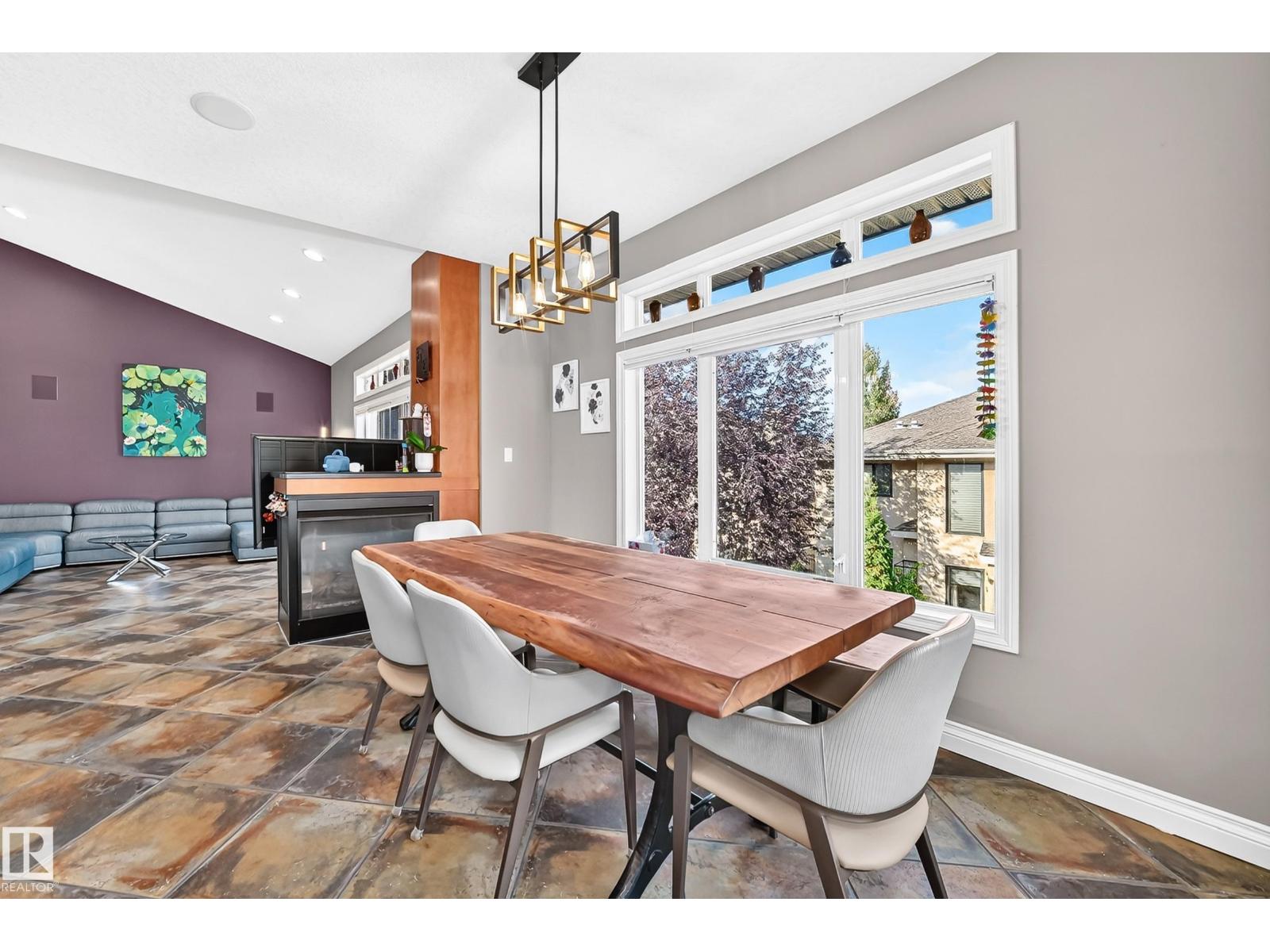 2412 TEGLER GREEN NW - 15