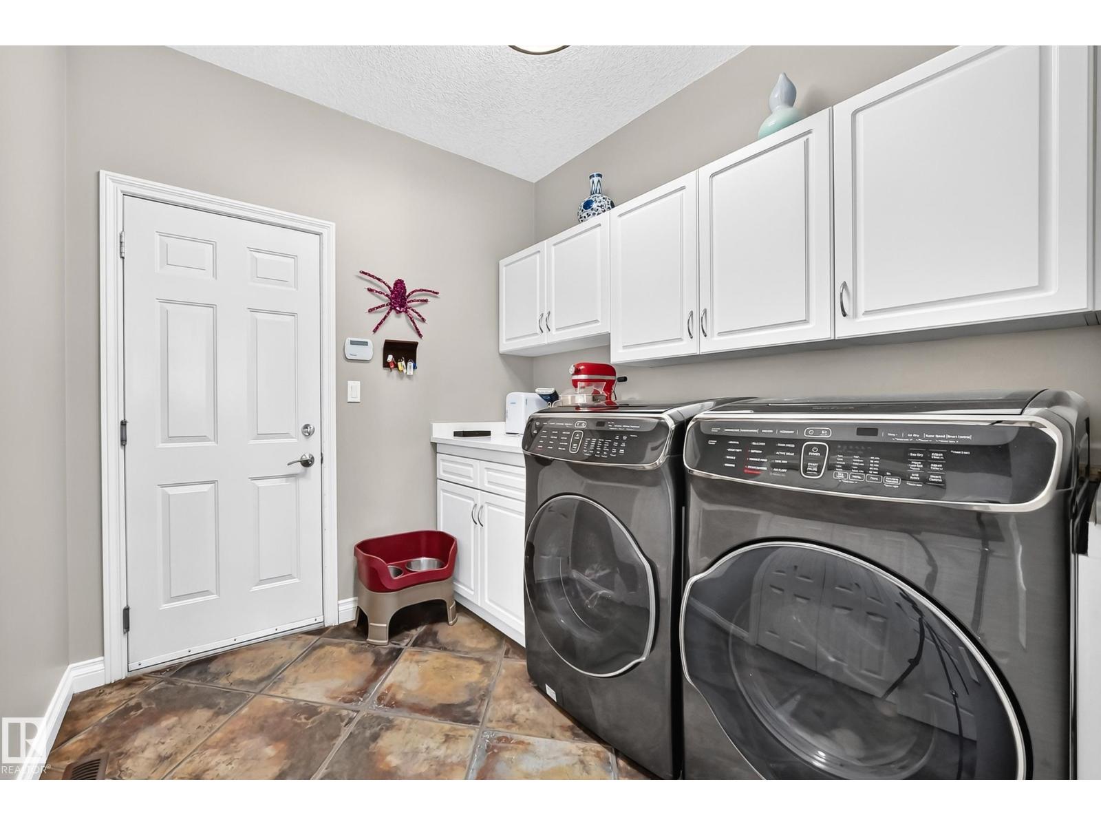 2412 TEGLER GREEN NW - 28
