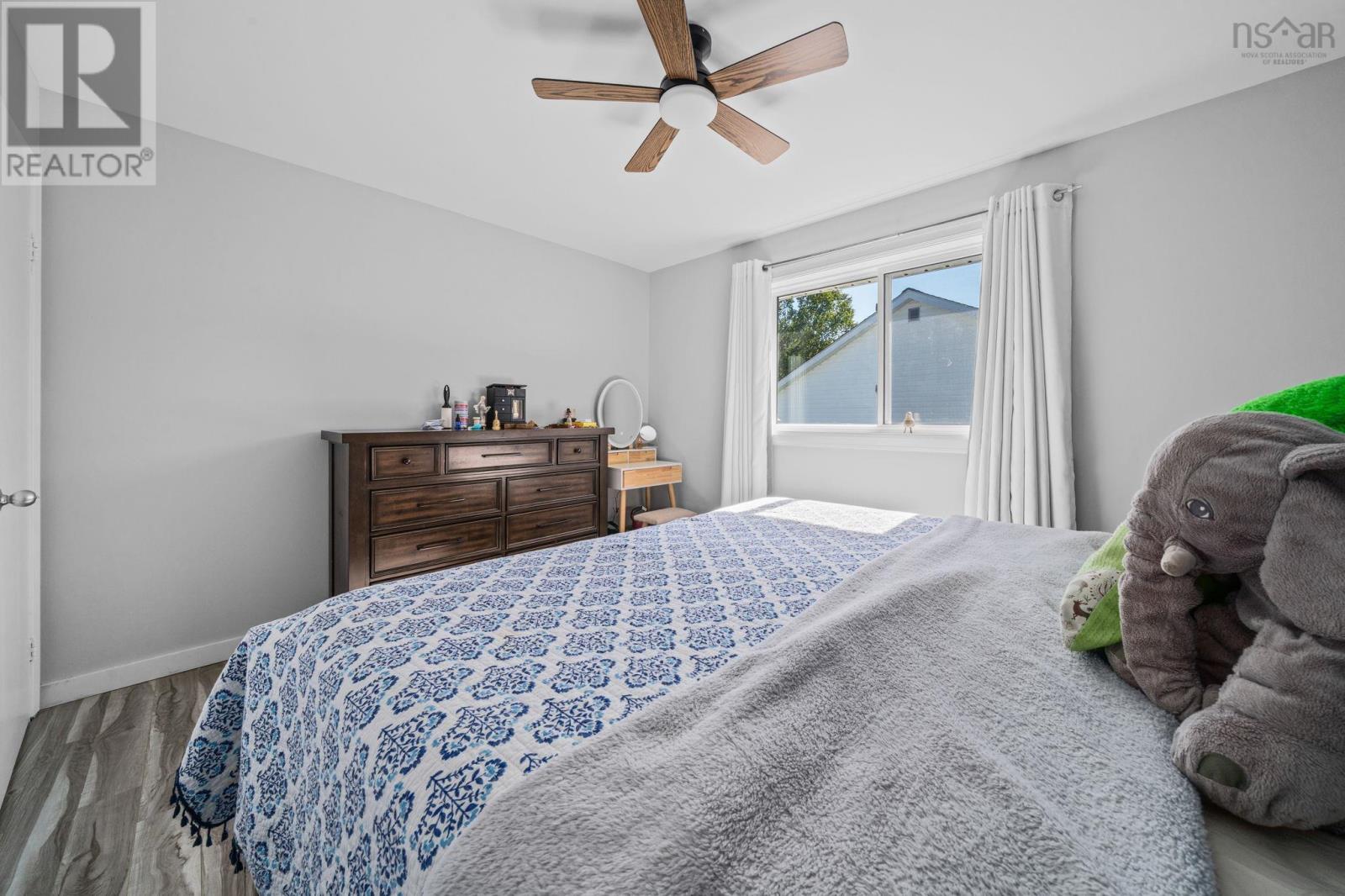 Property 31 of 50 of 76 Wilmot Street