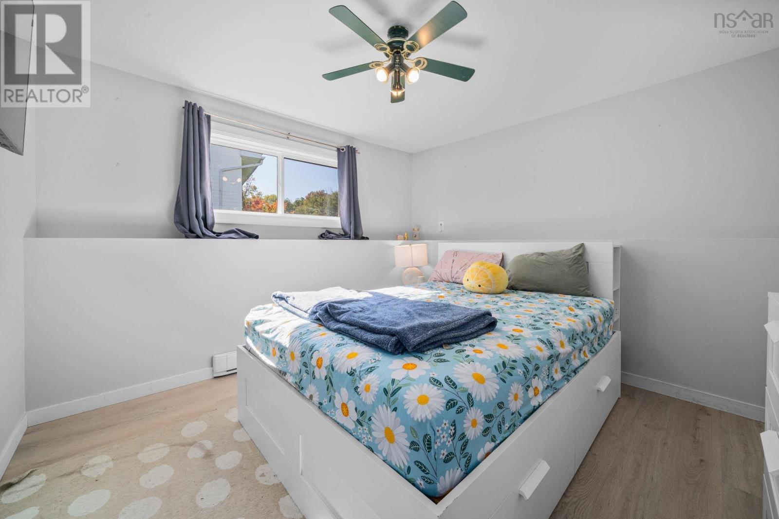 Property 35 of 50 of 76 Wilmot Street