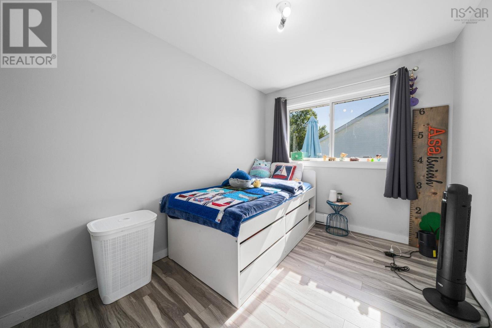 Property 25 of 50 of 76 Wilmot Street