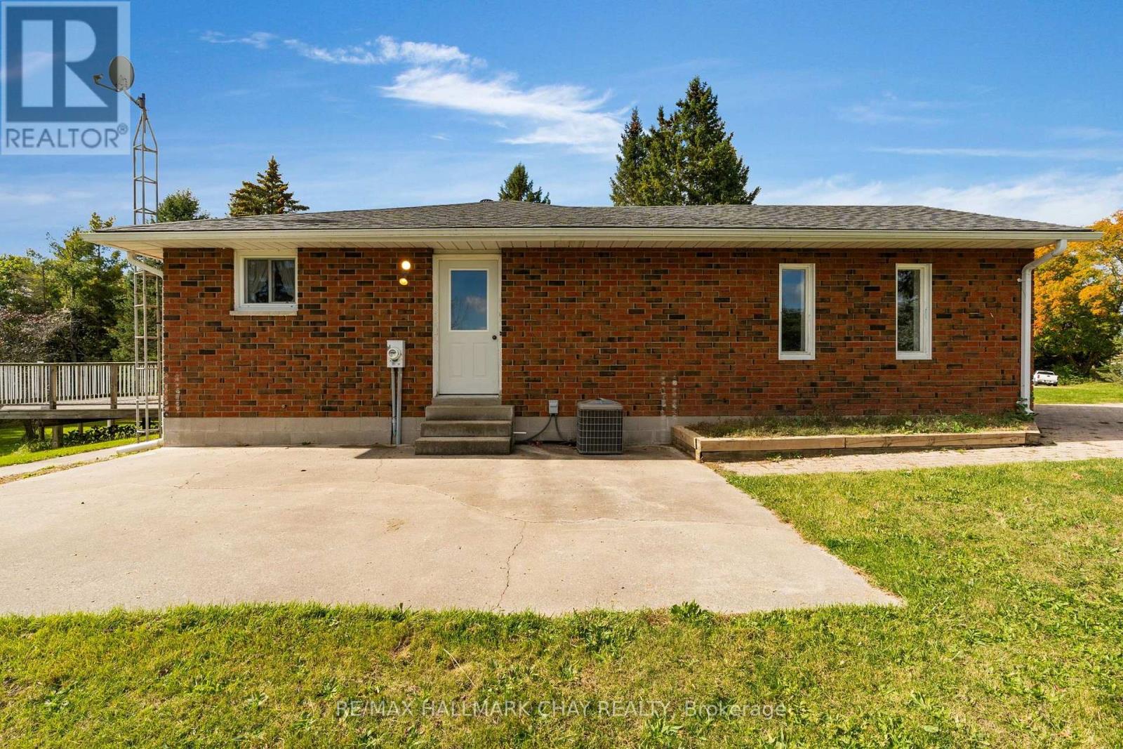 1855 SUNNIDALE ROAD - 25