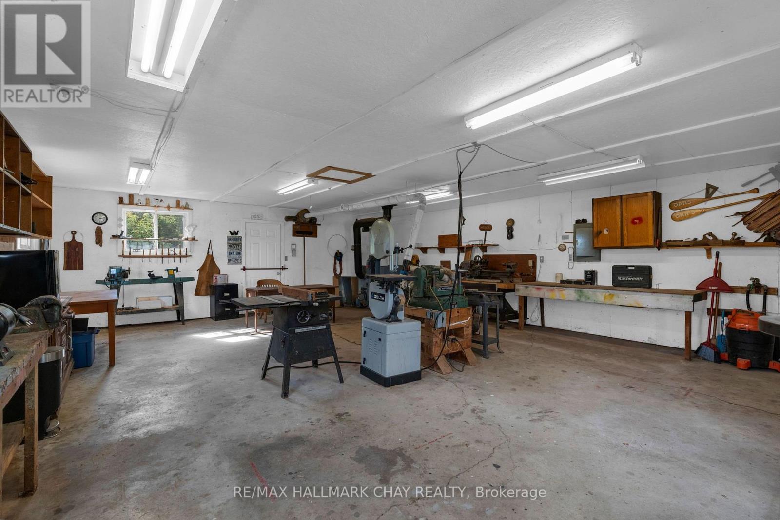1855 SUNNIDALE ROAD - 29