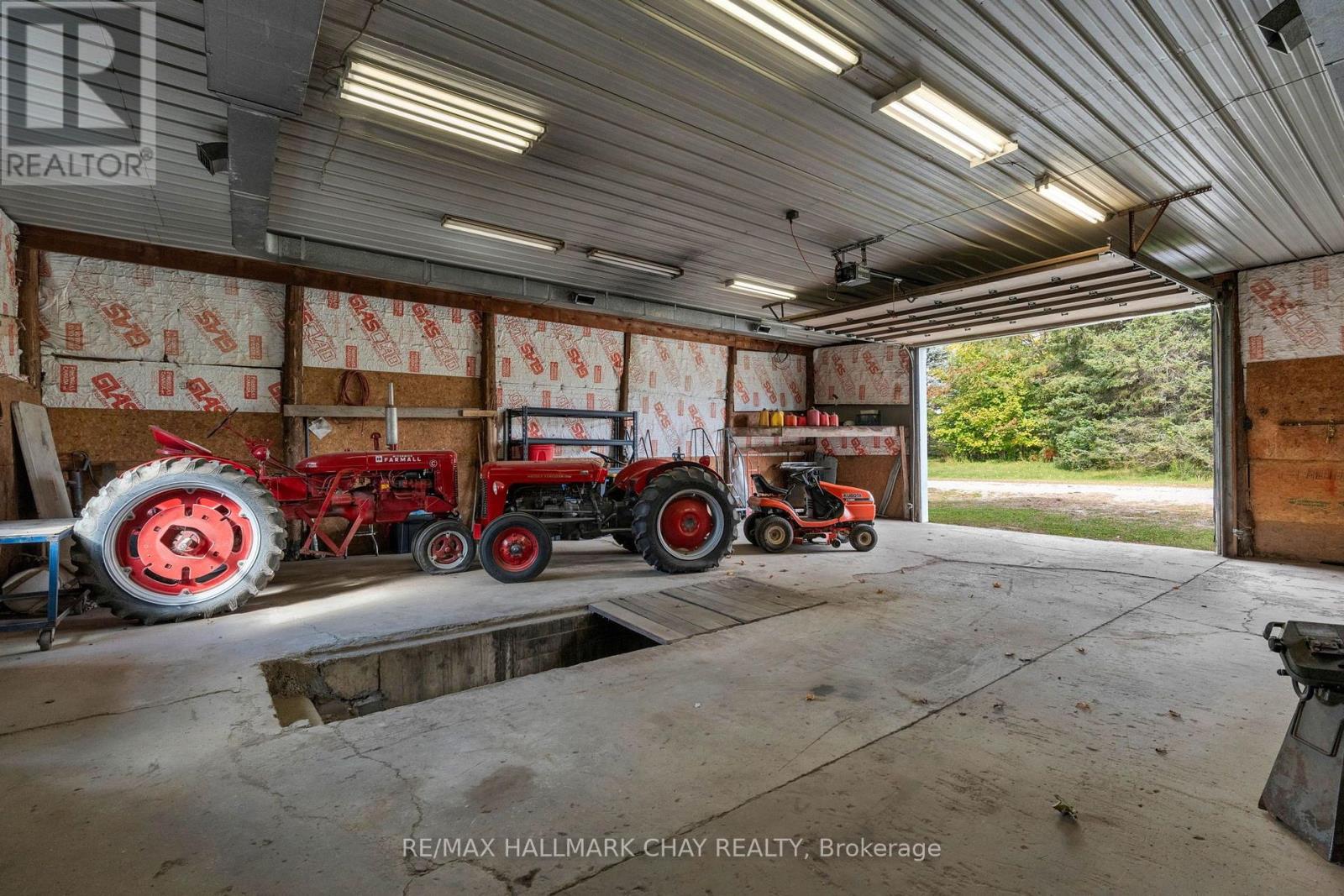 1855 Sunnidale Road, Springwater, ON photo 34