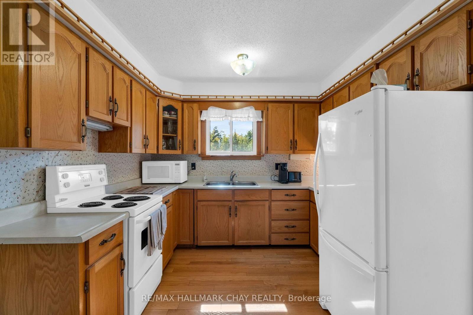 1855 SUNNIDALE ROAD - 7