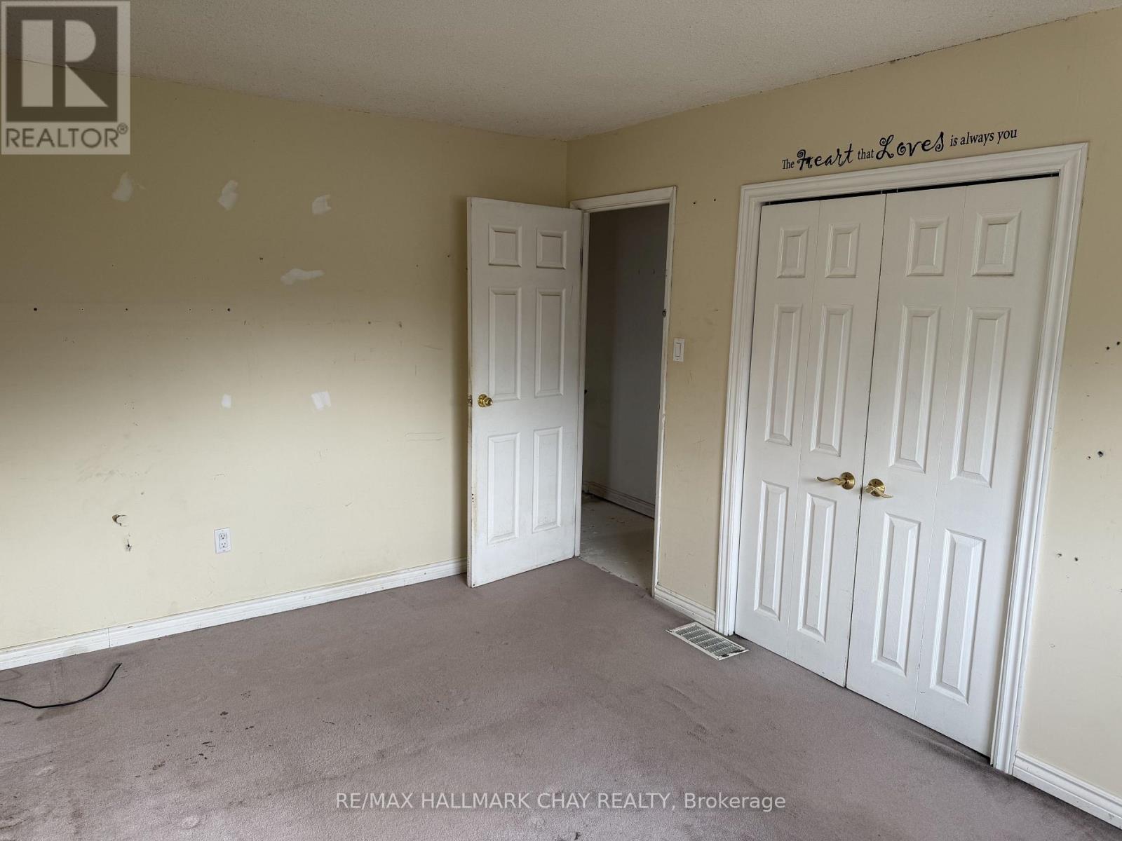2 BIRCHWOOD DRIVE - 17