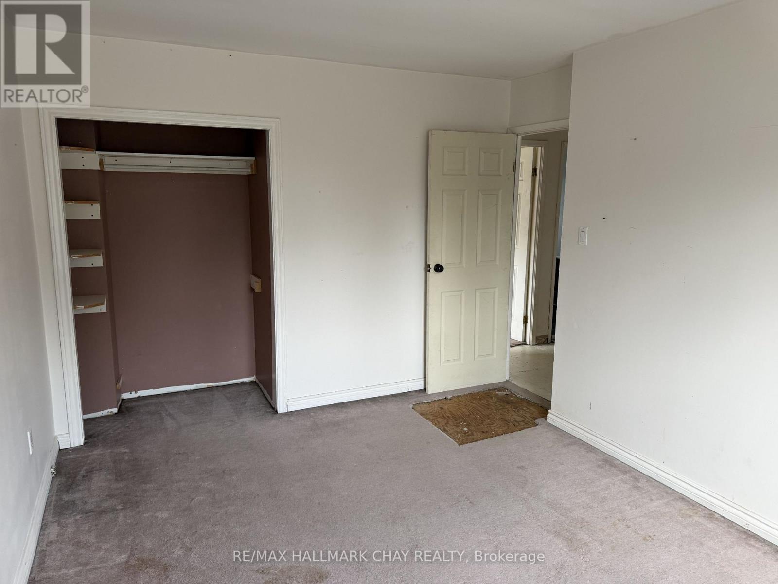 2 BIRCHWOOD DRIVE - 18
