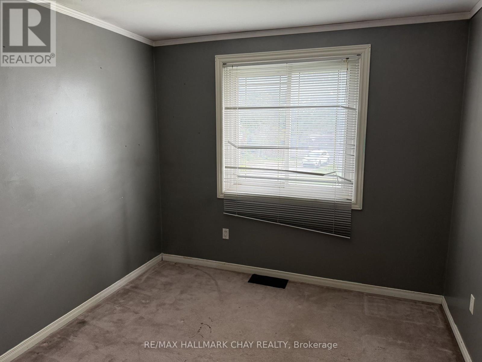 2 BIRCHWOOD DRIVE - 22