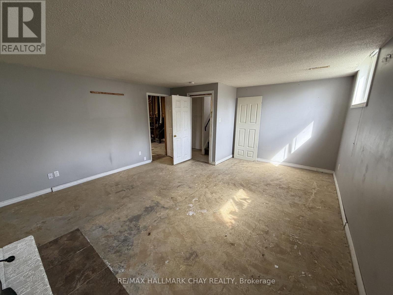 2 BIRCHWOOD Drive, Barrie, ON photo 25