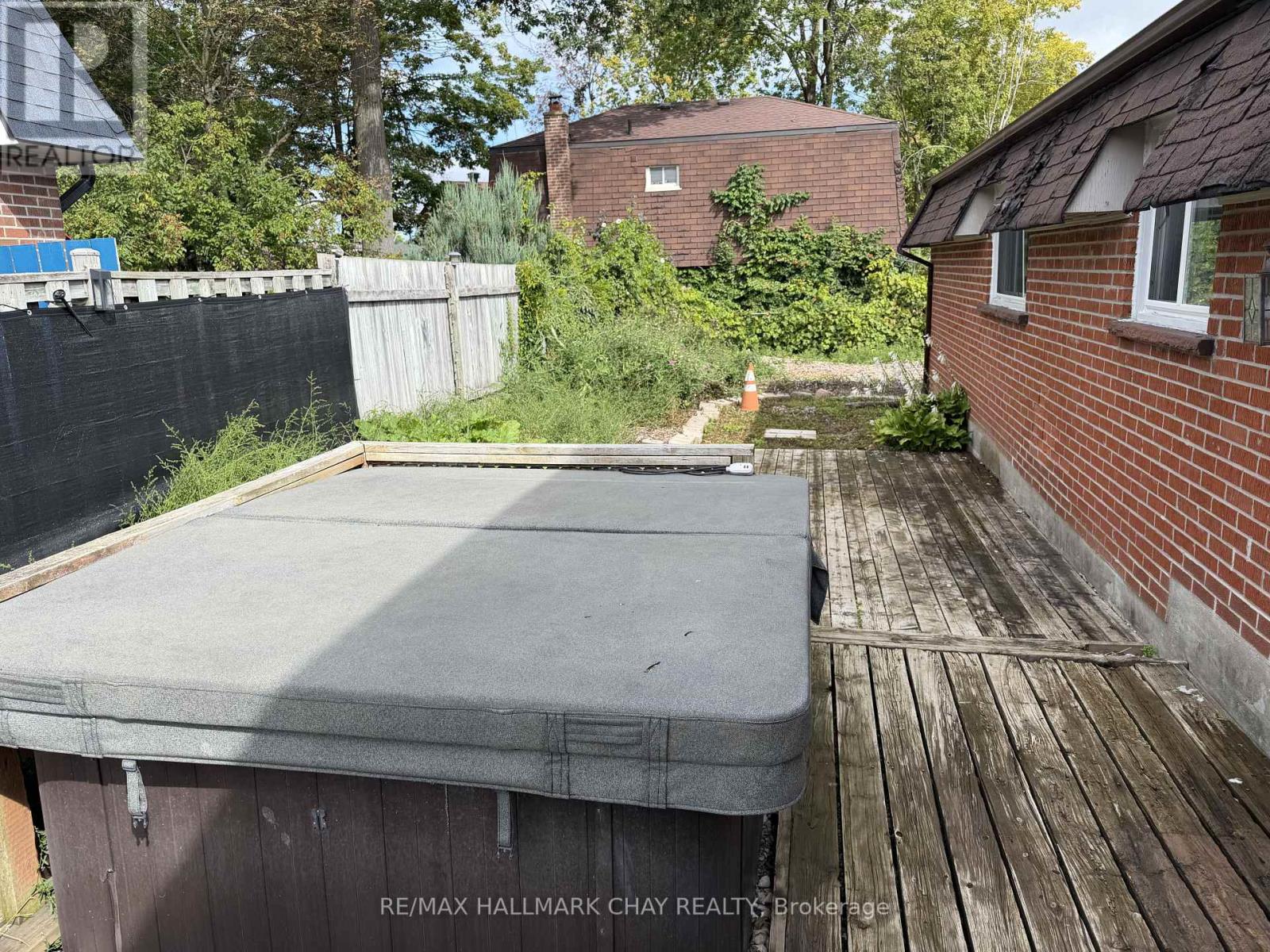 2 BIRCHWOOD DRIVE - 29