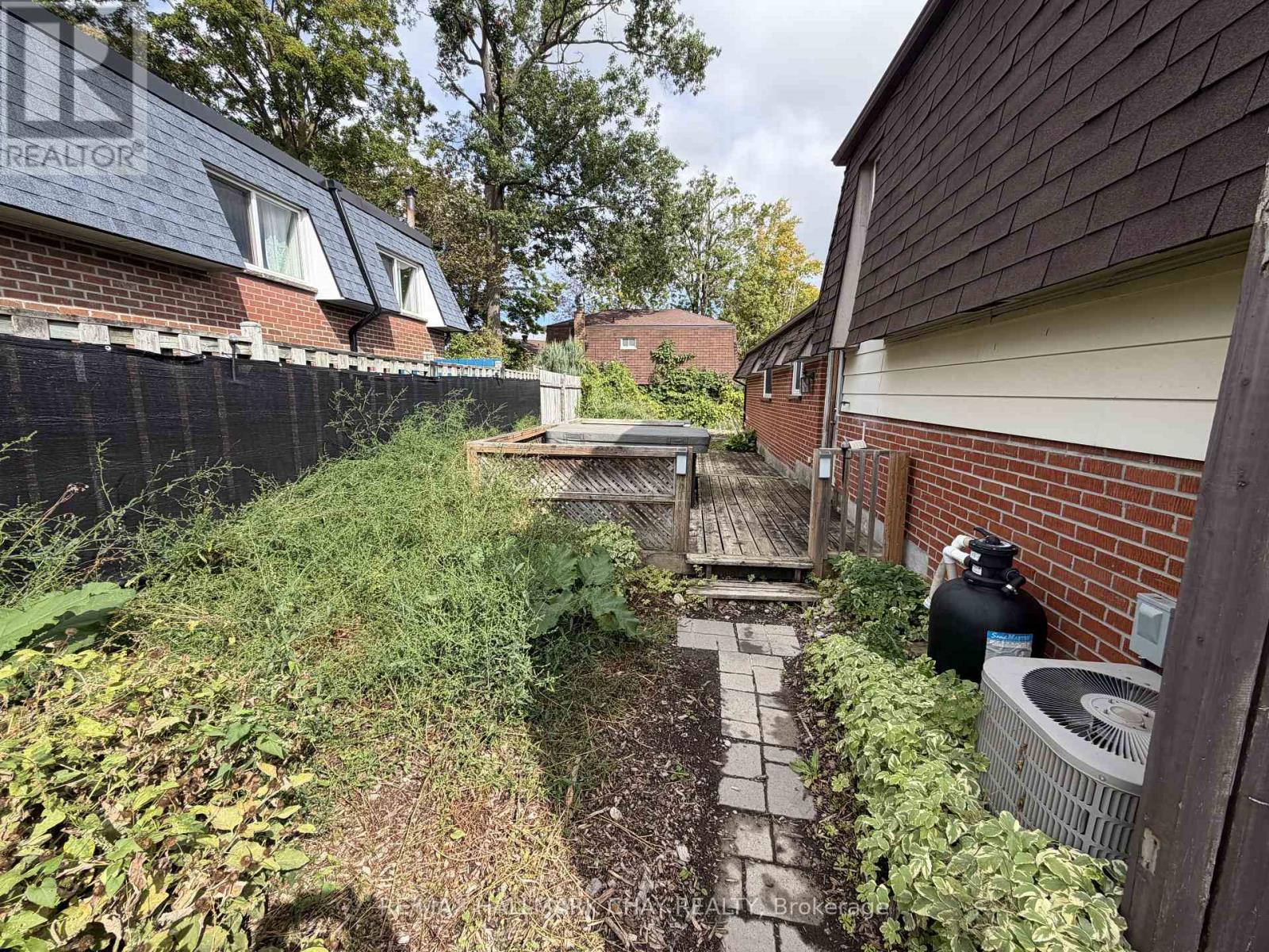 2 BIRCHWOOD DRIVE - 31