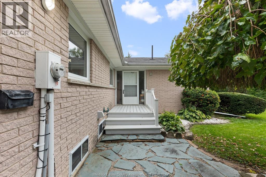 3110 ST.CLAIR ROAD - 35