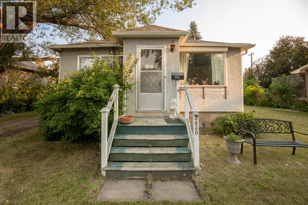 3830 46 Street - 3
