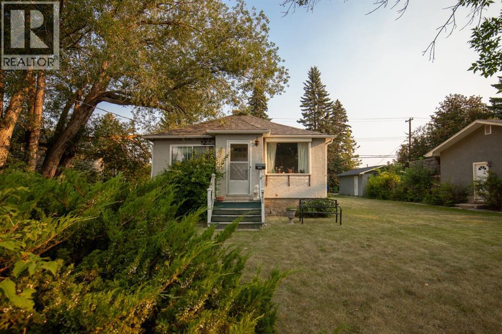 3830 46 Street - 5