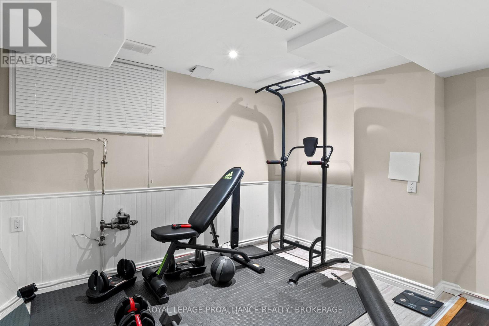 392 DAVIS DRIVE - Image 26
