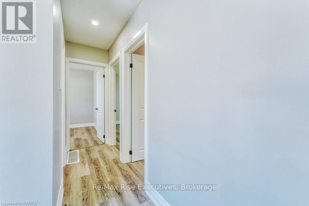 1640 MARY STREET - 9