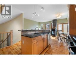 2323 22 Avenue SW - photo 11