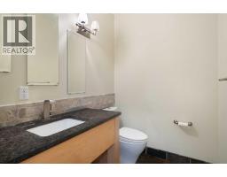 2323 22 Avenue SW - photo 16
