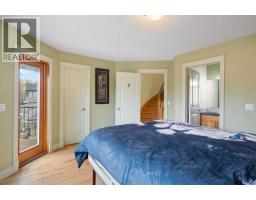2323 22 Avenue SW - photo 24