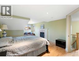2323 22 Avenue SW - photo 30