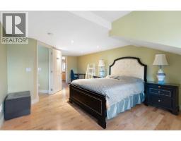 2323 22 Avenue SW - photo 31