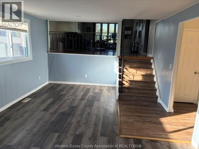 40 Holiday Court — photo 15