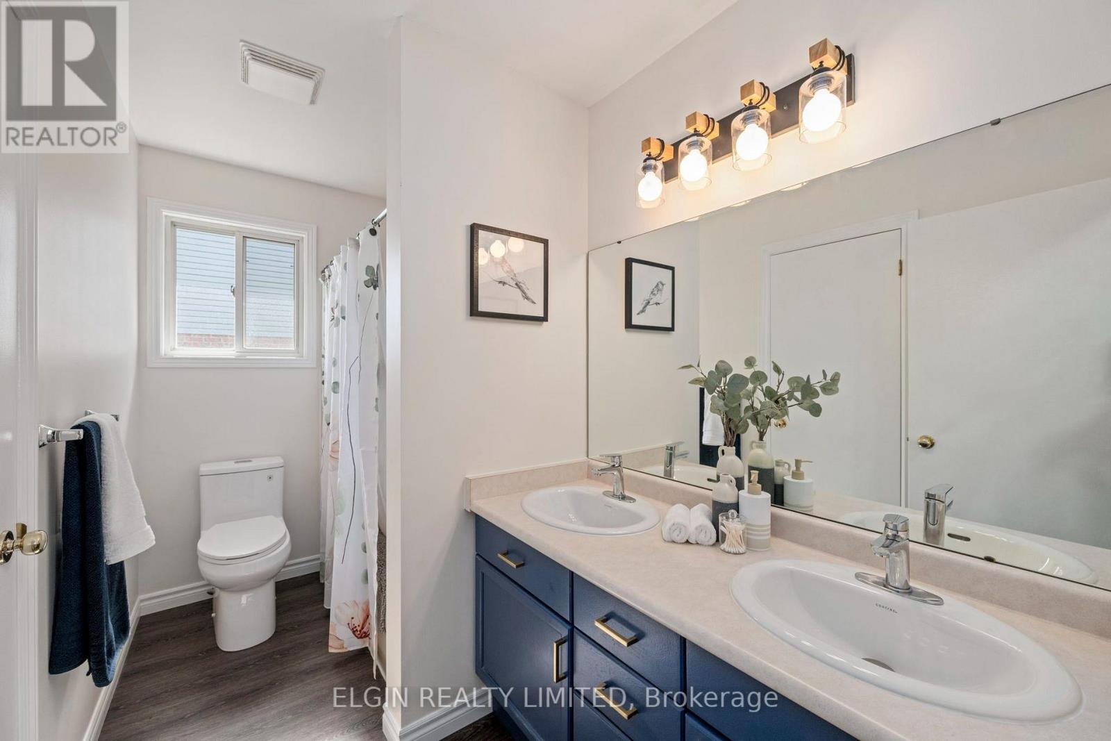 52 OLDEWOOD CRESCENT - 12