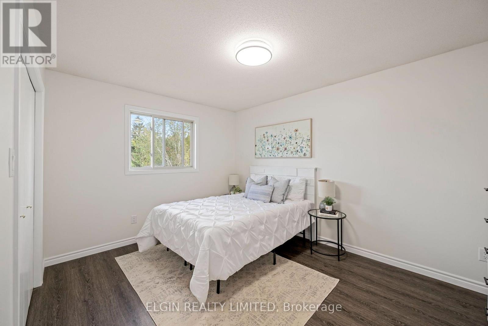 52 OLDEWOOD CRESCENT - 13