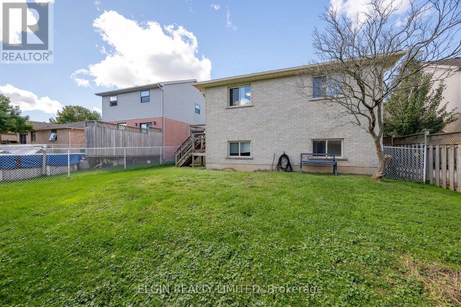 52 OLDEWOOD CRESCENT - Image 29