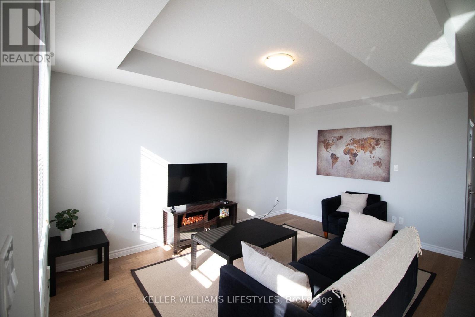 1866 FINLEY CRESCENT, London North (North I) — photo 10