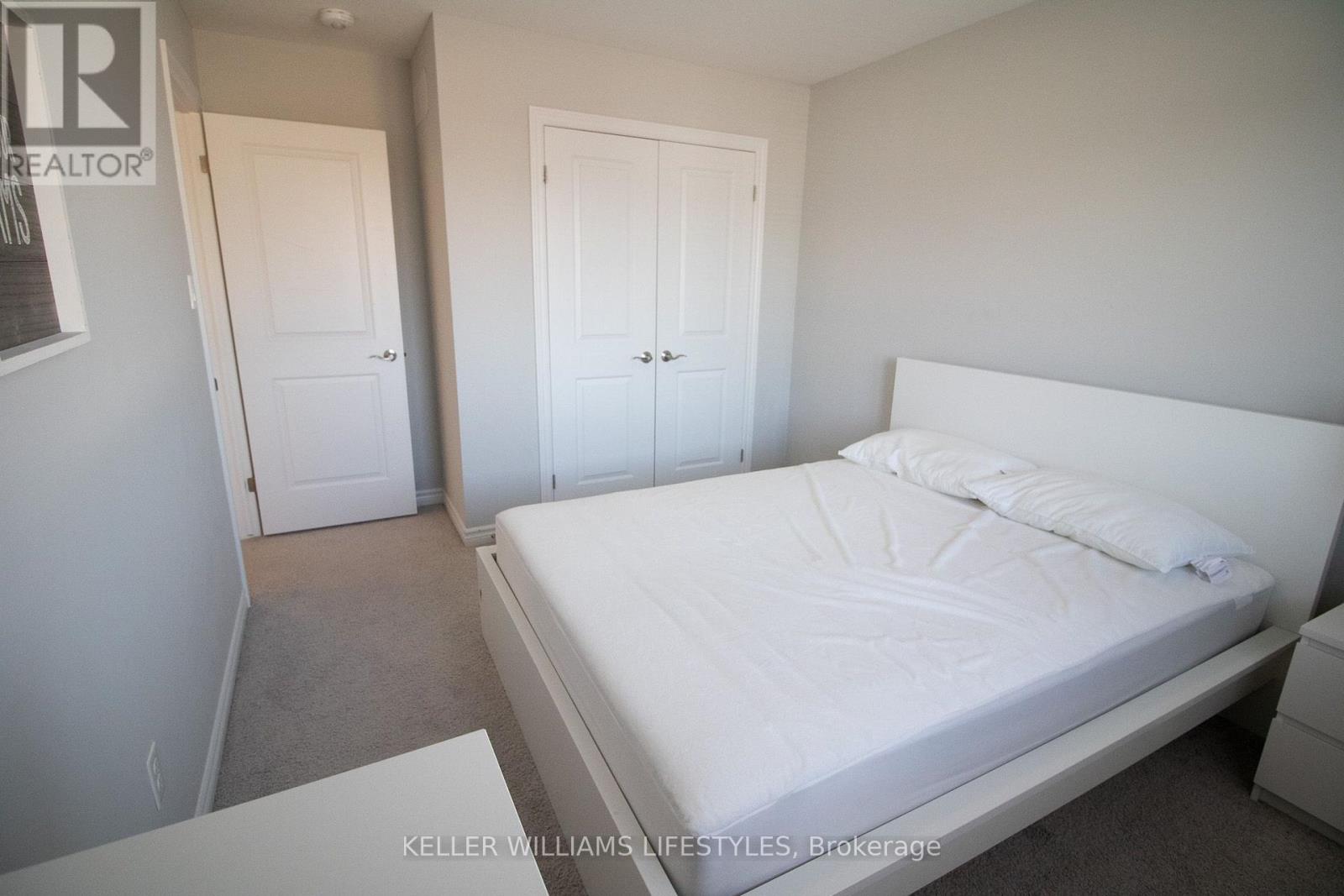 1866 Finley Crescent — photo 34