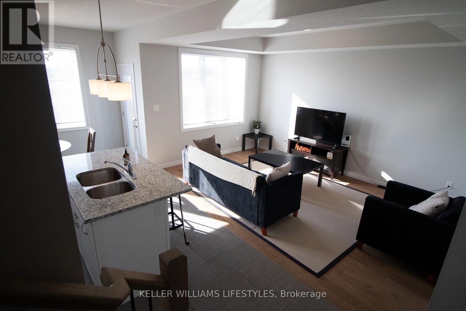 1866 FINLEY CRESCENT, London North (North I) — photo 7