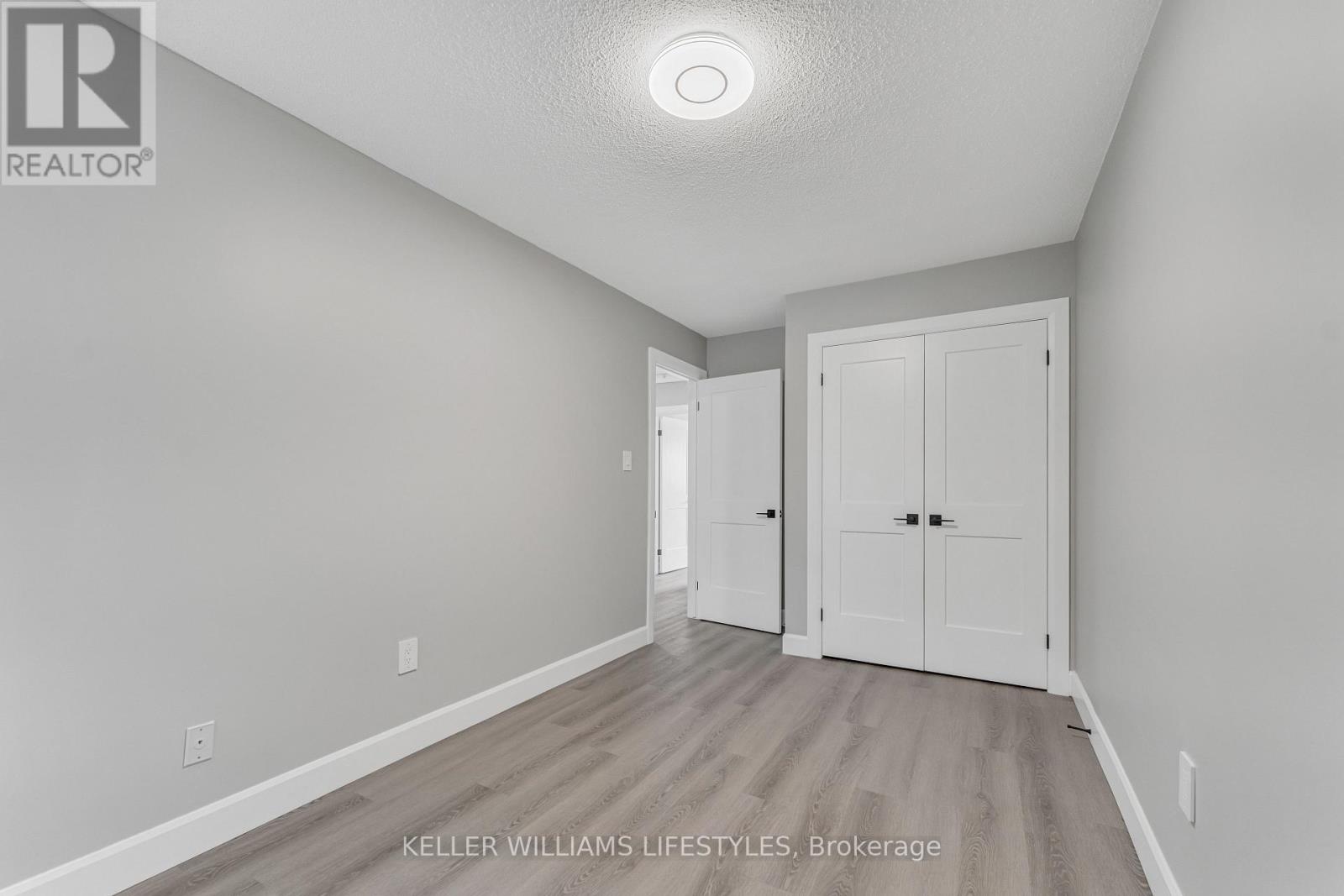 700 Osgoode Drive — photo 15