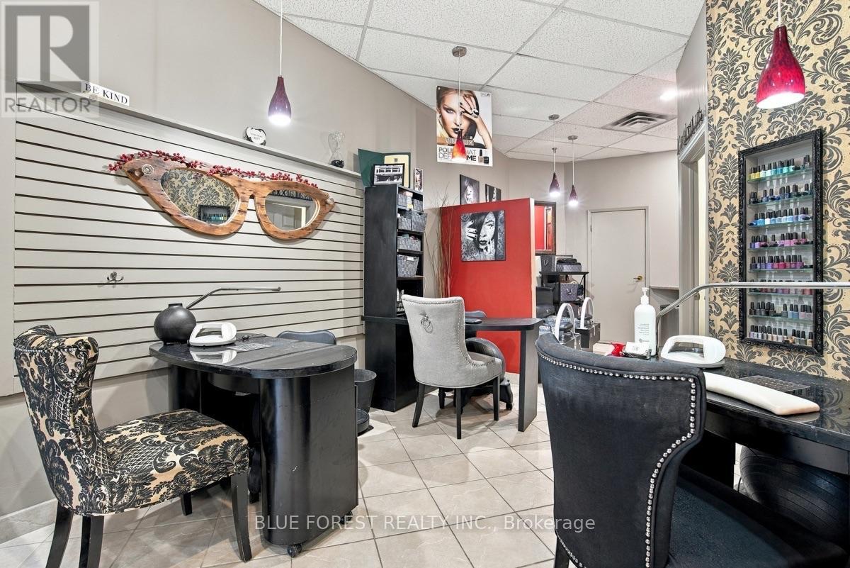R57 - 142 FULLARTON STREET, London East (East F) — photo 9