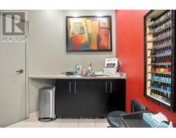 R57 - 142 Fullarton Street, London East, ON N6A0A4 Photo 12